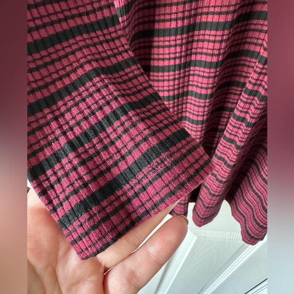 Final Touch Ribbed Super Soft Long Sleeve Mini Dress Size Large Color Burgundy - Picture 8 of 11